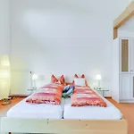 Muc De Lux 120 Qm *
